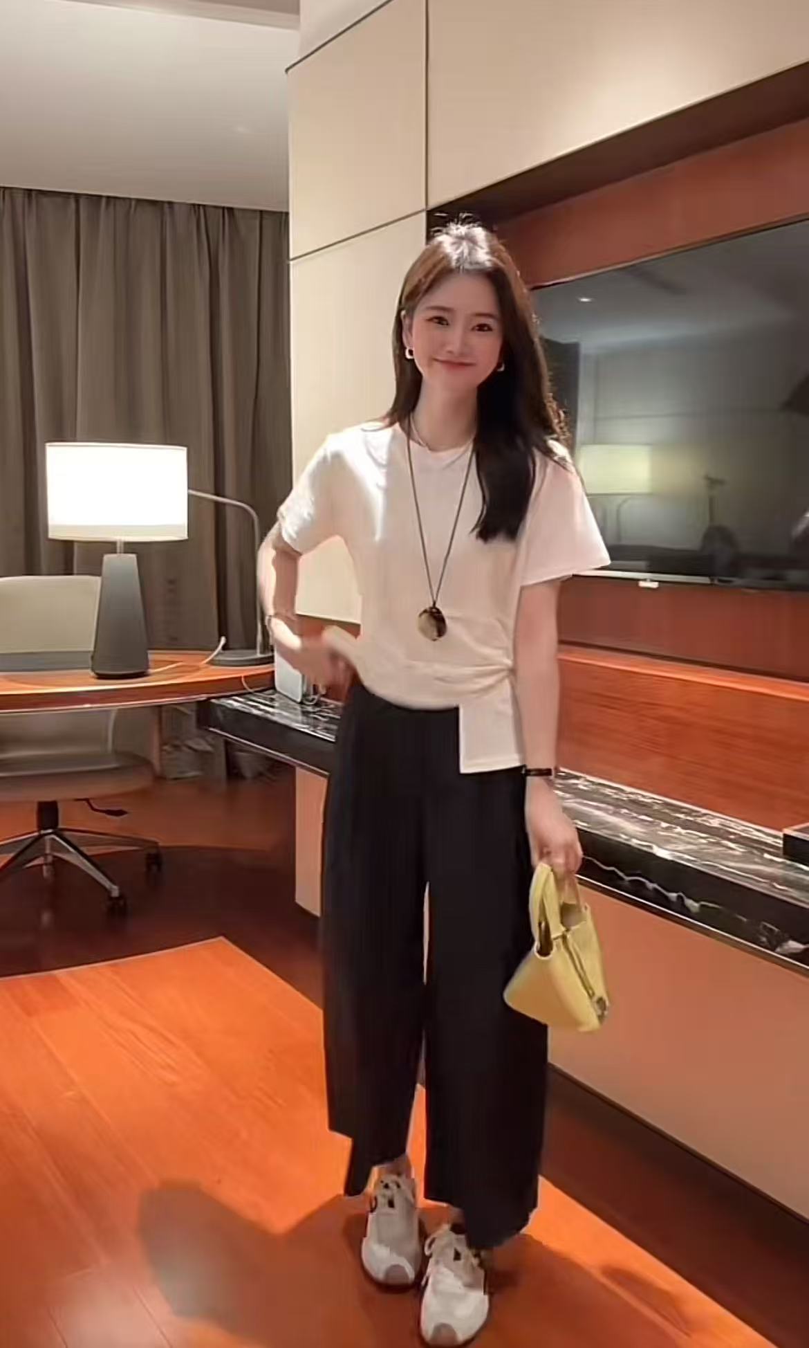 Summer Korean Irregular Design Short Sleeve T-Shirt and Pants Set