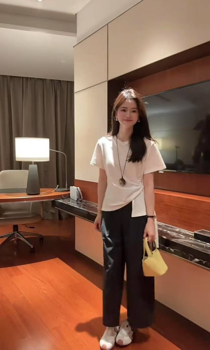 Summer Korean Irregular Design Short Sleeve T-Shirt and Pants Set - Image 2