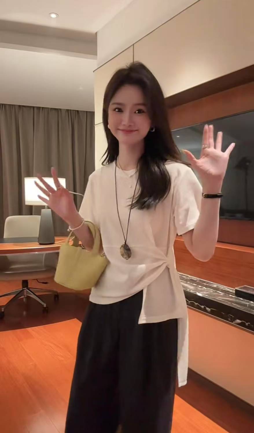 Summer Korean Irregular Design Short Sleeve T-Shirt and Pants Set - Image 3