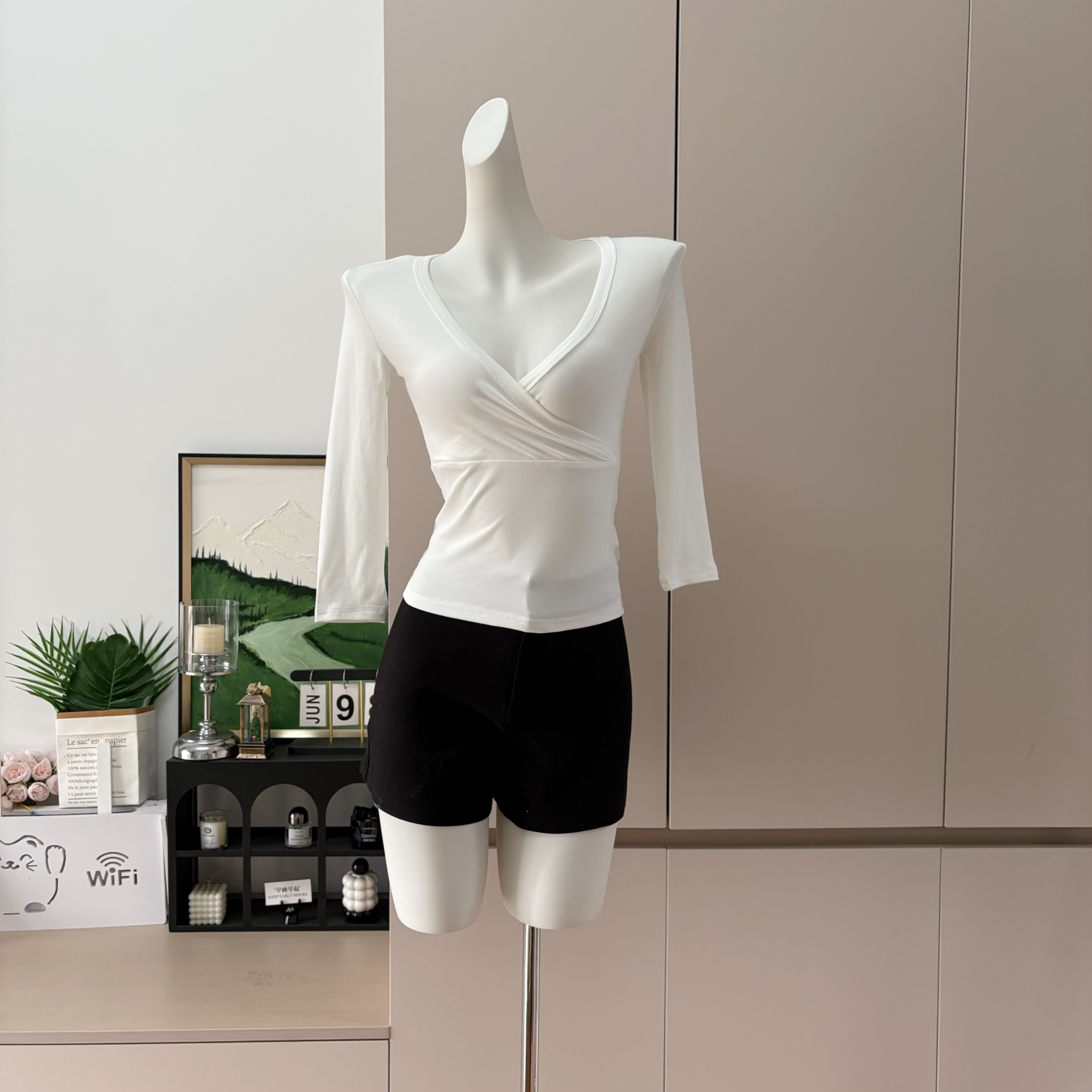 Women's Cross V-Neck Three-Quarter Sleeve Knit Top - Image 2