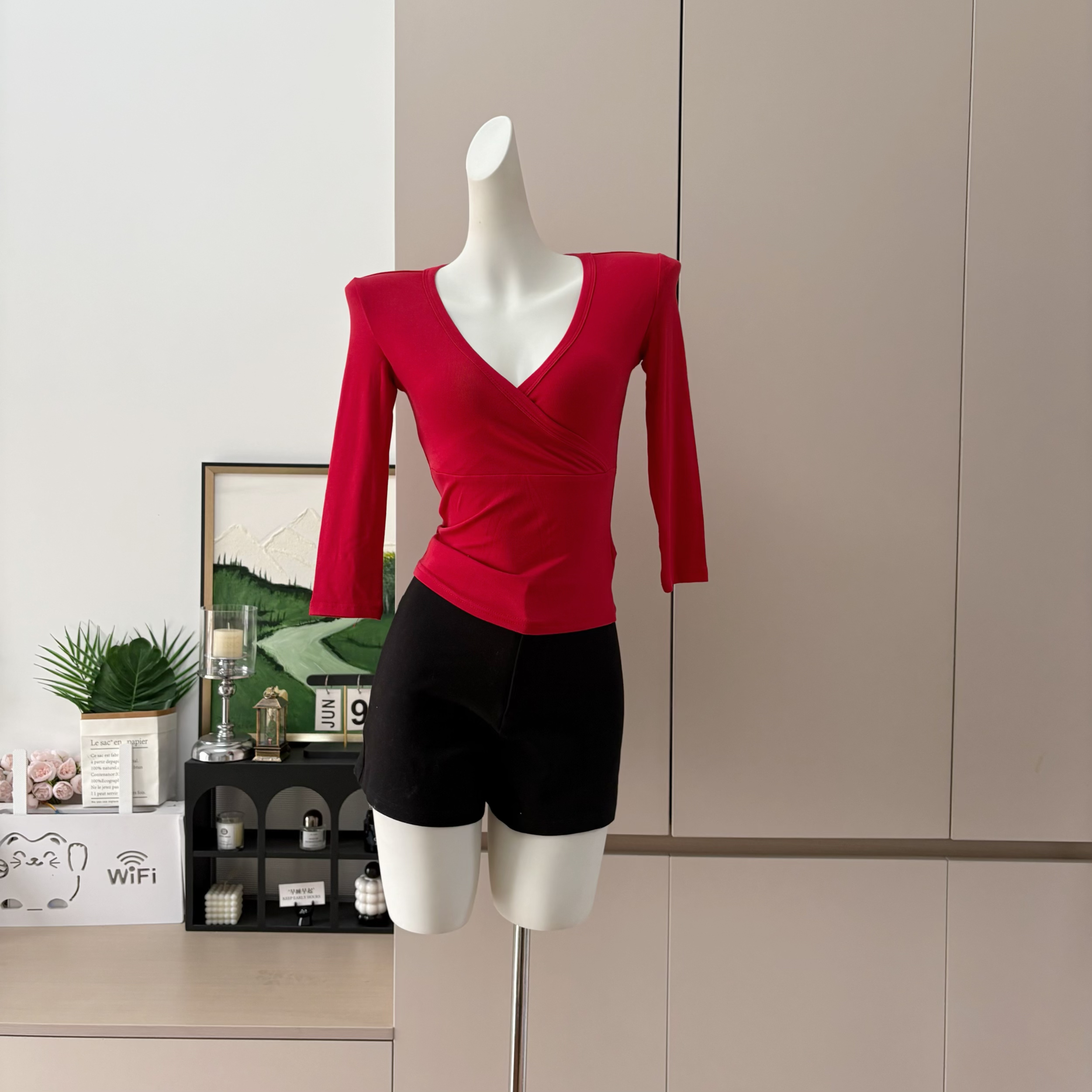 Women's Cross V-Neck Three-Quarter Sleeve Knit Top - Image 5
