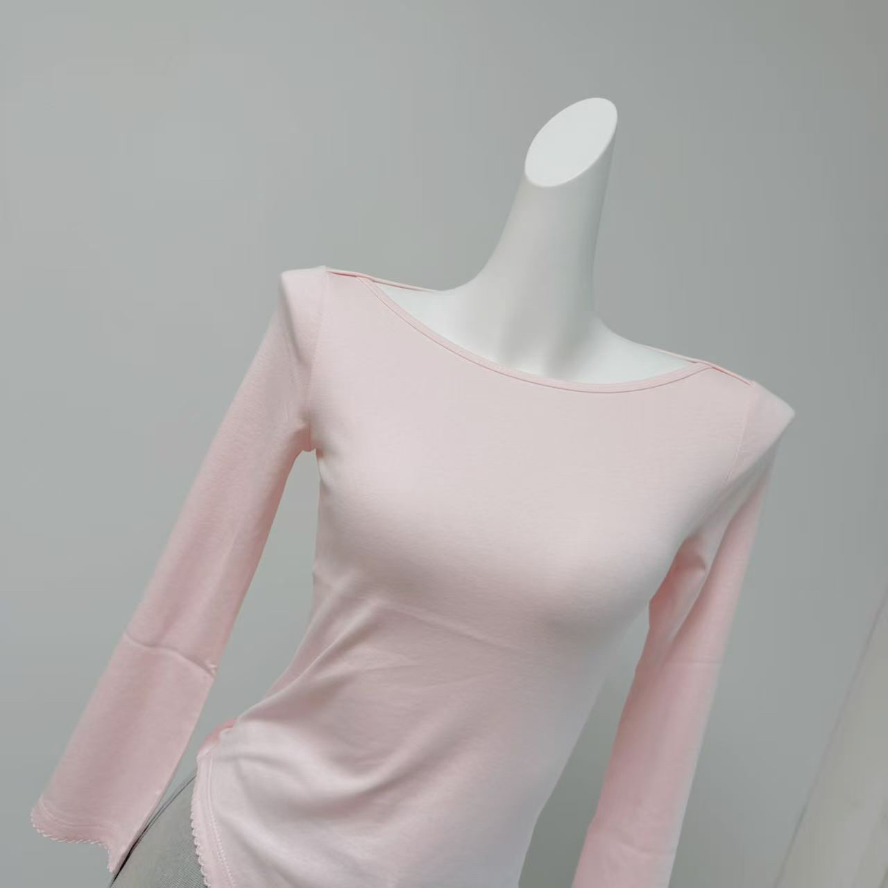 Women's Embroidered Scallop Trim Boat Neck 3/4 Sleeve Slim Fit T-Shirt - Image 4